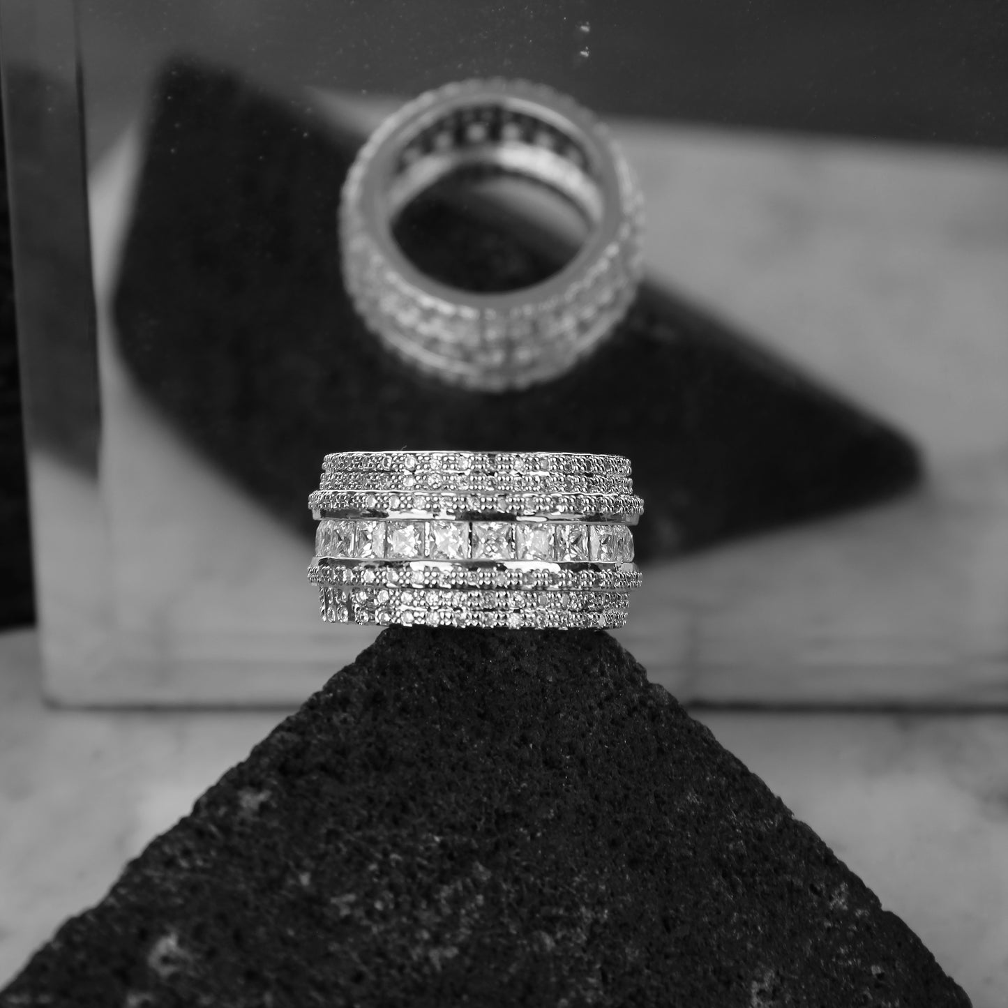 Gorgon Ring